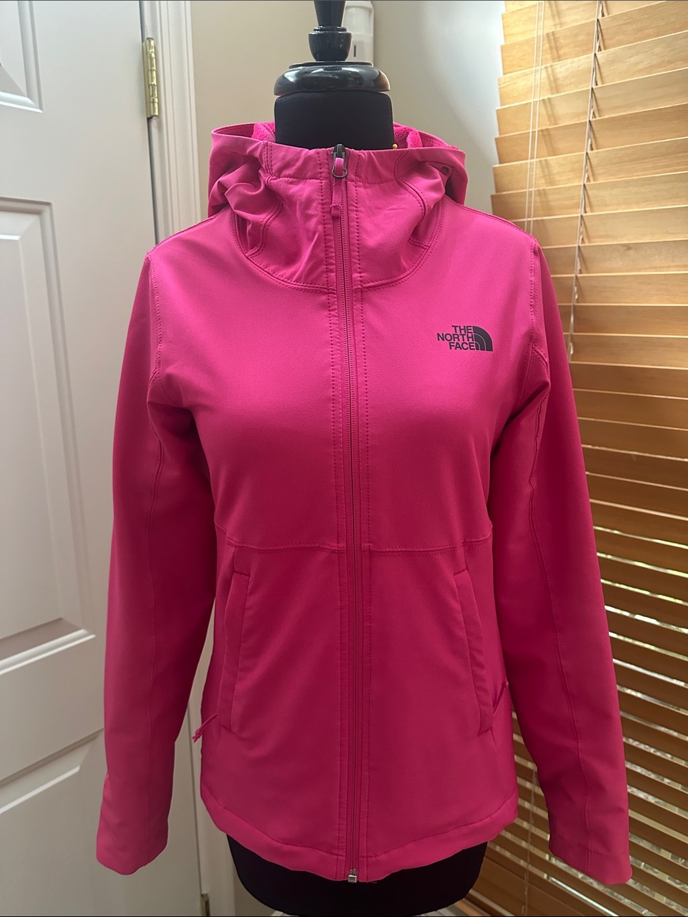 The North Face Women's Bright Pink Hooded Softshell Jacket